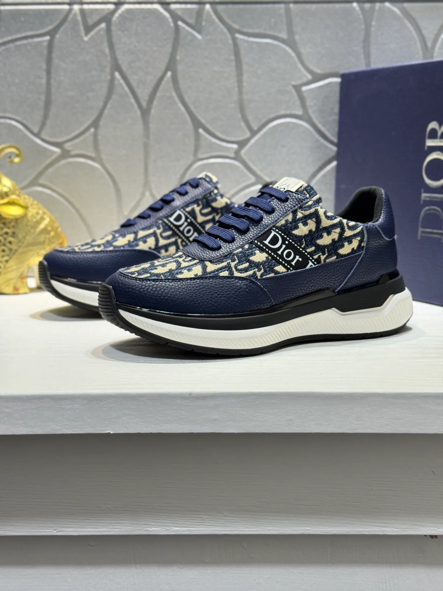 Men's shoes 💰440 [New model] 🦑🦑Dio* (Dior) sneakers, the latest model from the official website 🎁casual and fashionable high-top men's shoes 👟hot style 💥 simple and elegant version, exclusive for trendy men. Unique official website's latest brand elements 👑original decoration, imported cowhide with classic fabrics, fashionable and generous accessories, sheepskin lining, ✅ wear-resistant casual outsole. Size: 38-44 (45 customized